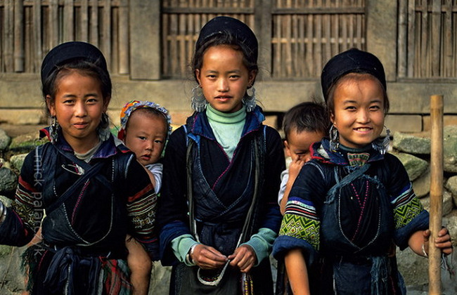 dan toc mong den - black Hmong - Sapa minority